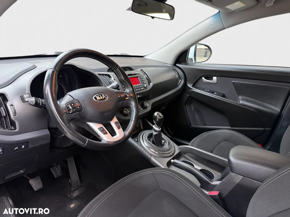 Kia Sportage 1.7 CRDI 2WD Attract - 10