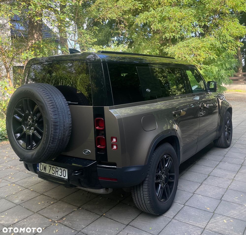 Land Rover Defender 2.0 D240 First Edition - 4