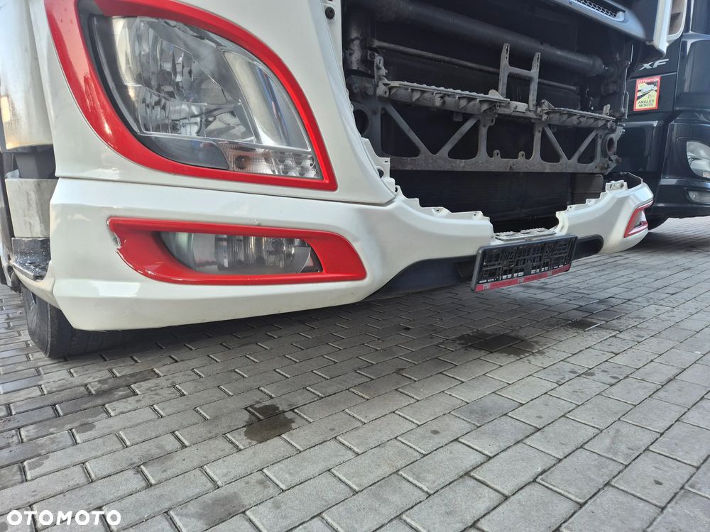 ZDERZAK KOMPLETNY Z HALOGENAMI DAF XF 106 EURO 6 - 1