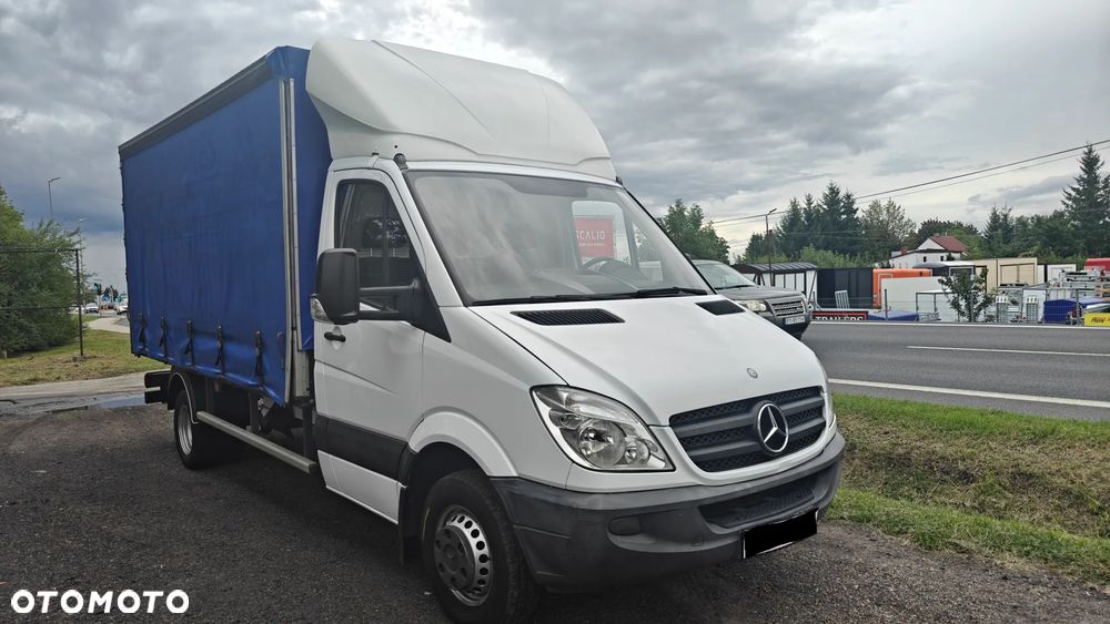 Mercedes-Benz Sprinter - 2