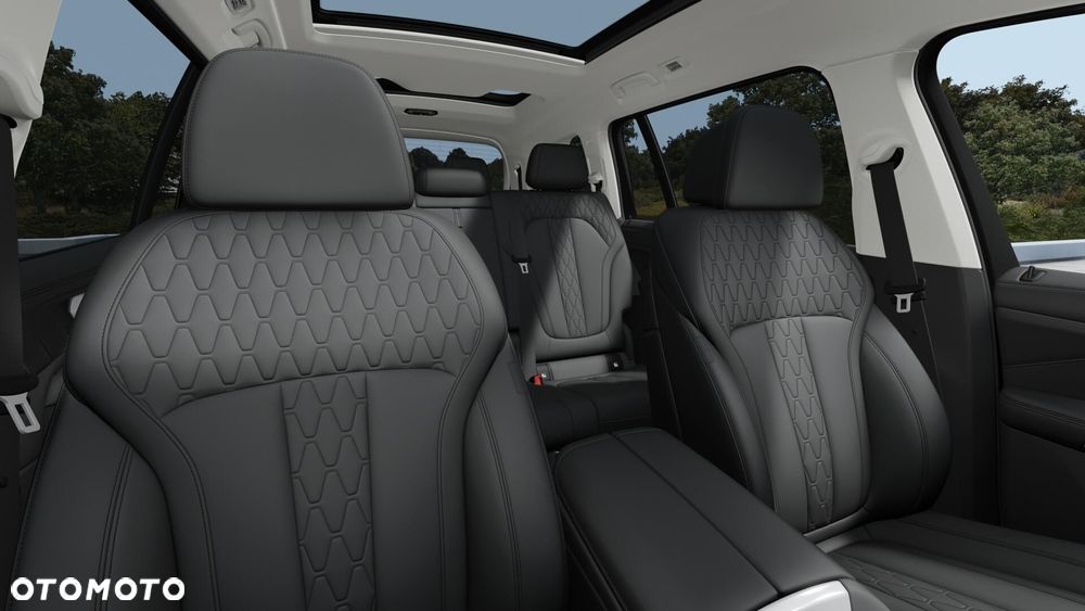 BMW X7 - 7