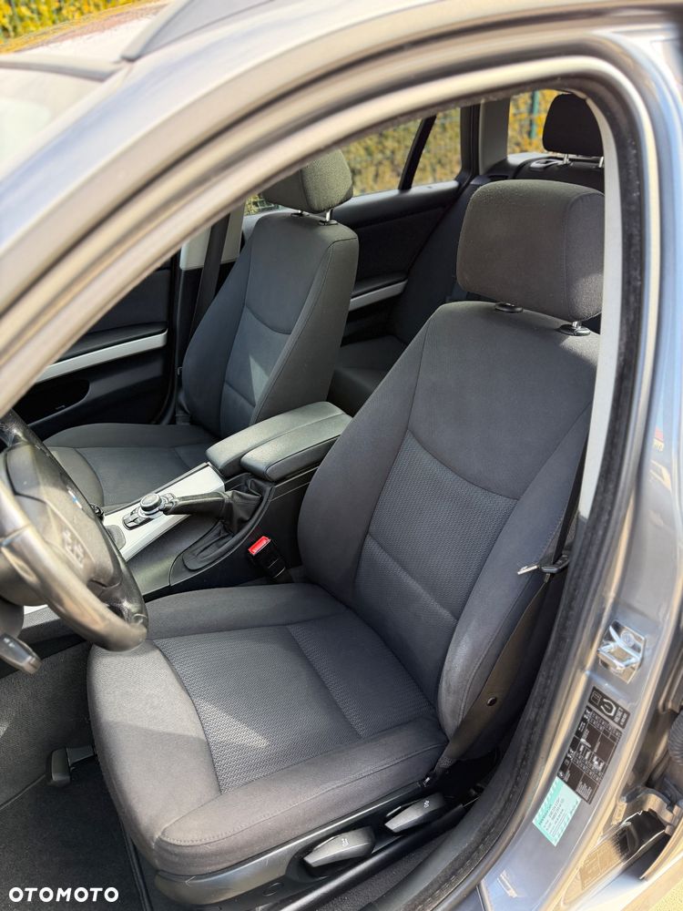 BMW Seria 3 320d - 18
