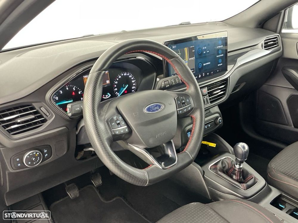 Ford Focus 1.0 EcoBoost MHEV ST-Line - 15