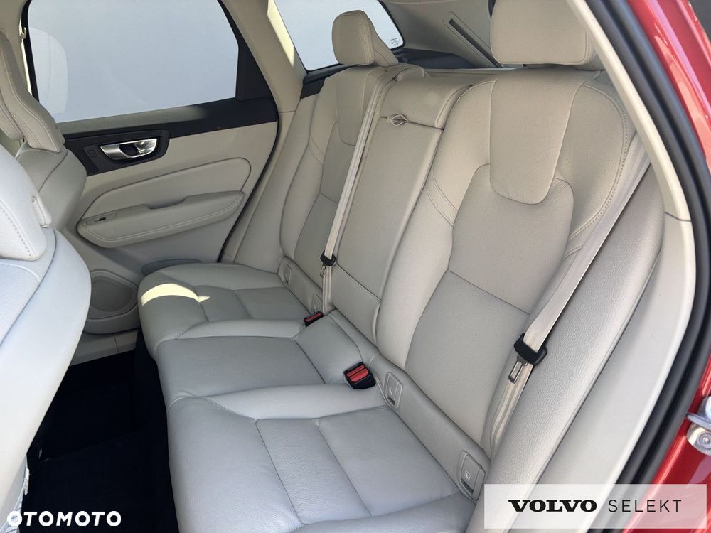 Volvo XC 60 - 22