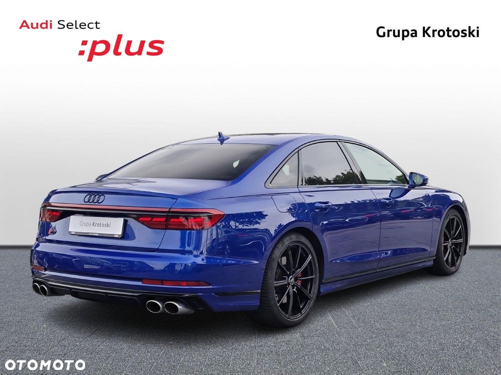 Audi S8 - 5