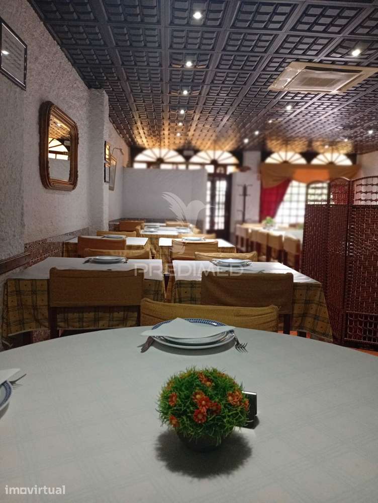 RESTAURANTE E BAR - Grande imagem: 2/10