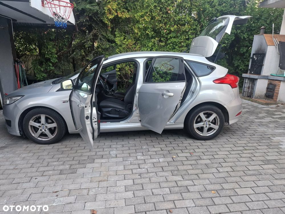Ford Focus 1.5 TDCi SYNC Edition - 3
