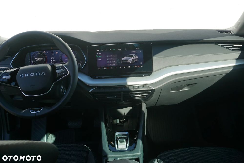 Skoda Octavia 1.5 TSI mHEV Selection DSG - 13