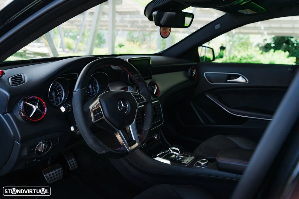 Mercedes-Benz GLA 45 AMG 4Matic 7G-DCT Edition 1 - 22