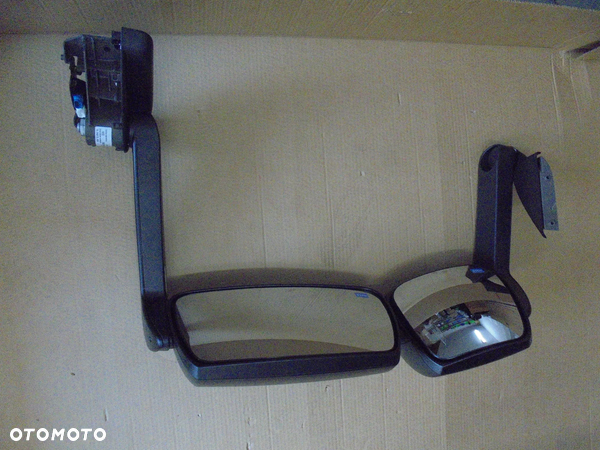 LUSTERKO PRAWE DŁUGIE IVECO STRALIS  / EUROCARGO 5801765364 10PIN 2006-