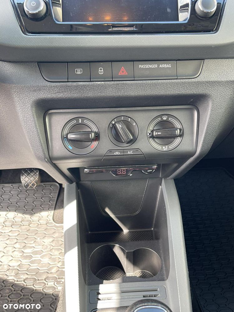 Skoda Fabia 1.0 MPI Active - 10