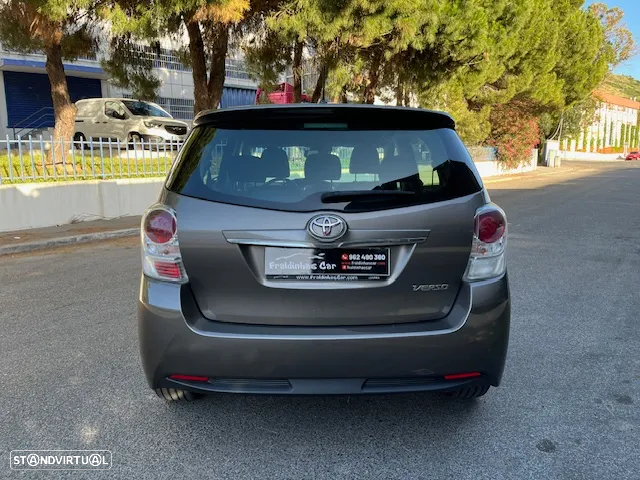 Toyota Verso 1.6 D-4D Comfort - 6