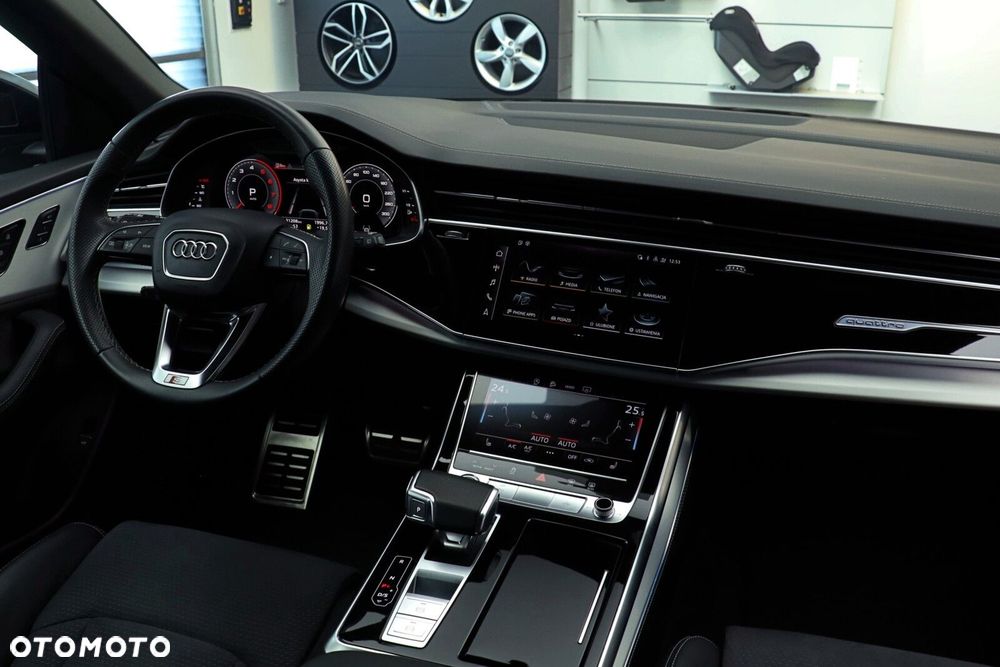 Audi Q8 - 27