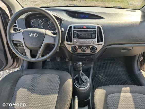 Hyundai i20 - 8