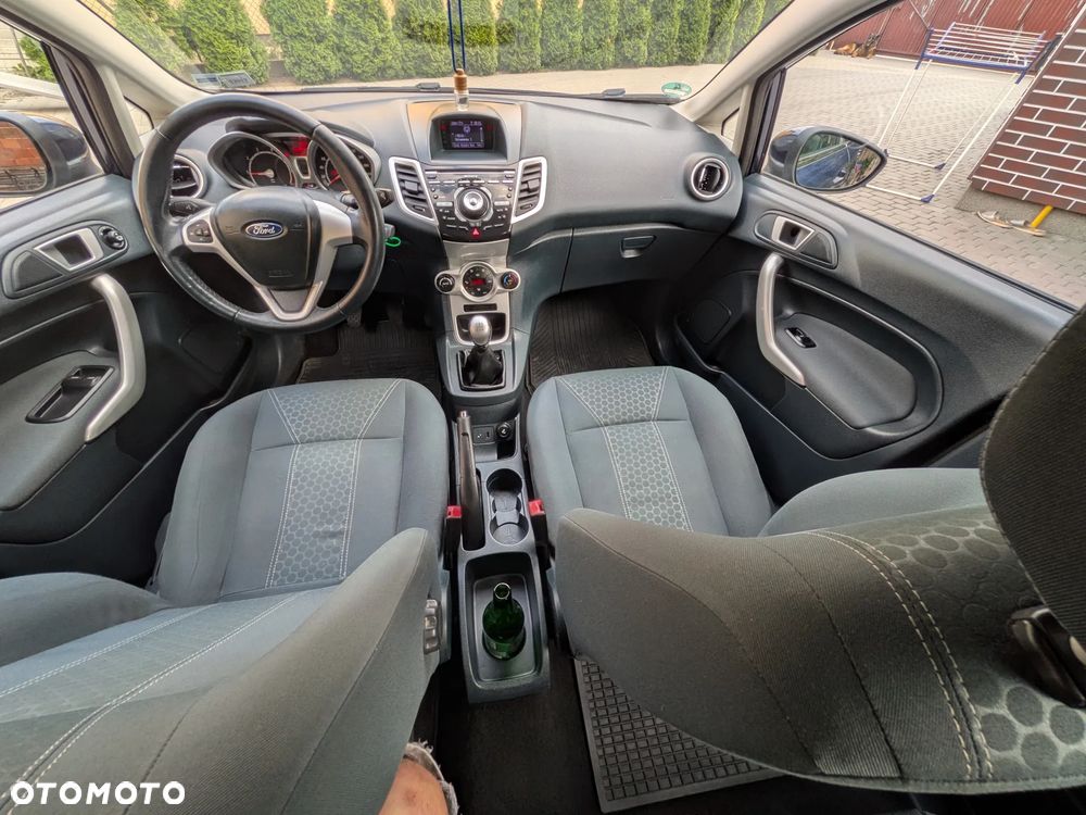 Ford Fiesta 1.25 Titanium EU5 - 10