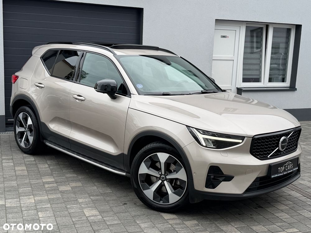 Volvo XC 40 B4 AWD Ultimate Dark - 14