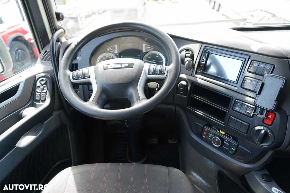 DAF XF 480 / SOLÓWKA / SSC / MEGA / I PARK-COOL / 6X2 / PUNTE RELAXABILĂ / ACOPERIȘ RELAXABIL / ȘINCĂLARE BOGIE / - 28