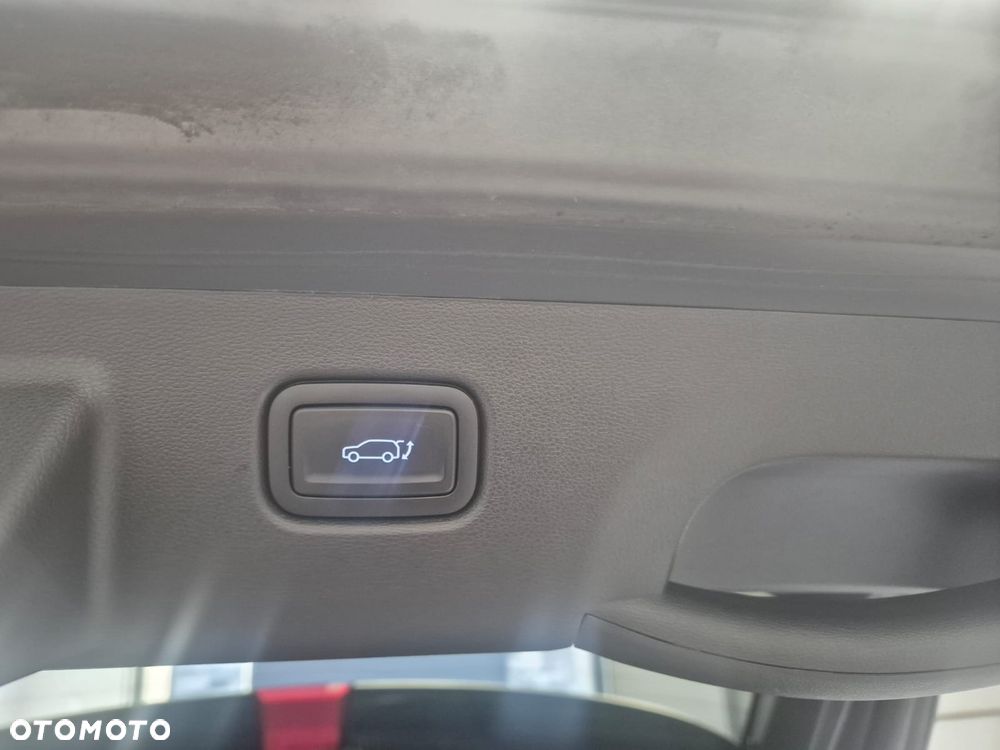 Hyundai Kona 65kWh Executive - 24