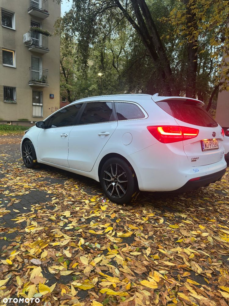 Kia Ceed Cee'd 1.6 CRDi GT Line DCT - 9