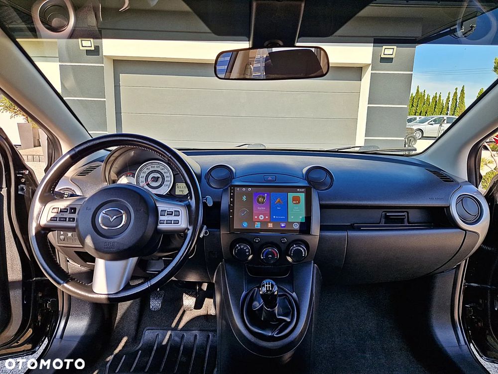 Mazda 2 2007 photo 3