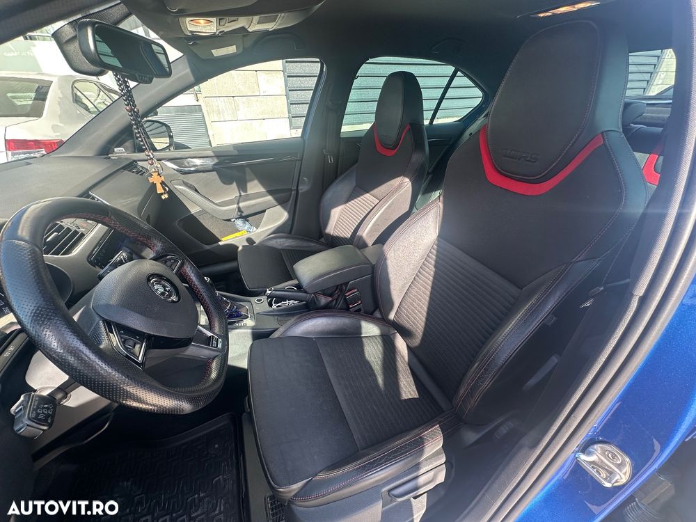 Skoda Octavia 2.0 TSI DSG RS - 13