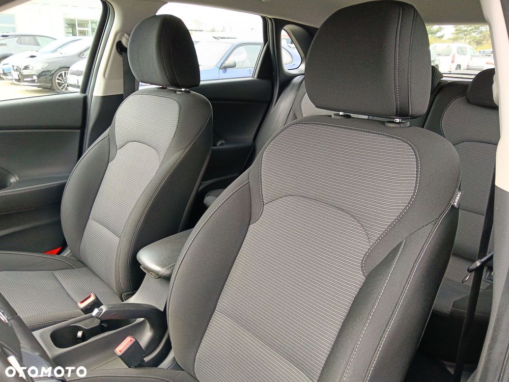 Hyundai i30 1.0 T-GDI Classic + DCT - 11