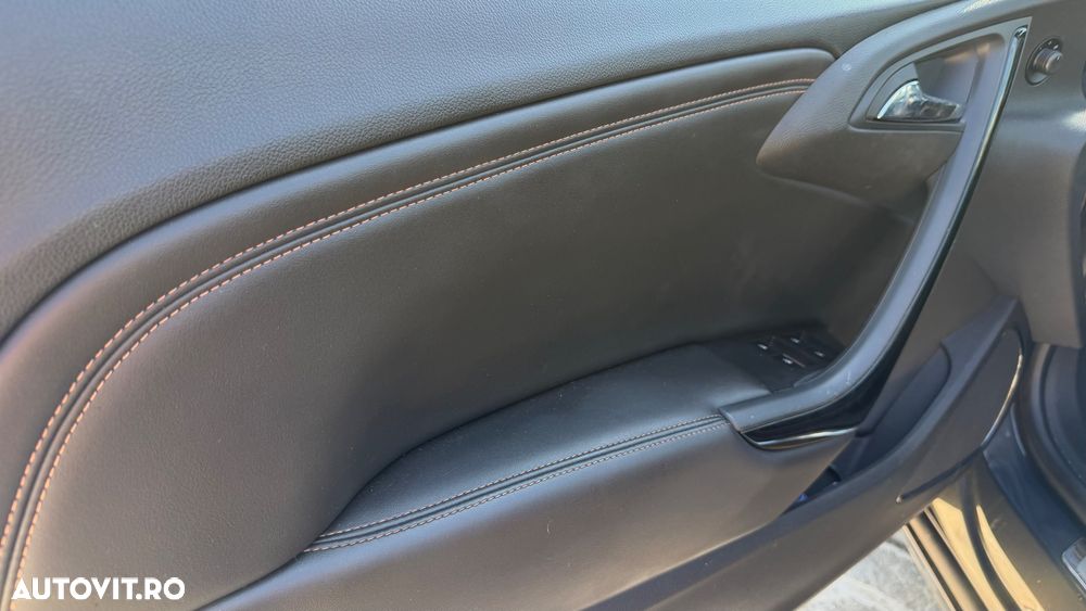 Opel Cascada 2.0 CDTI ECOTEC Start/Stop Cosmo - 9