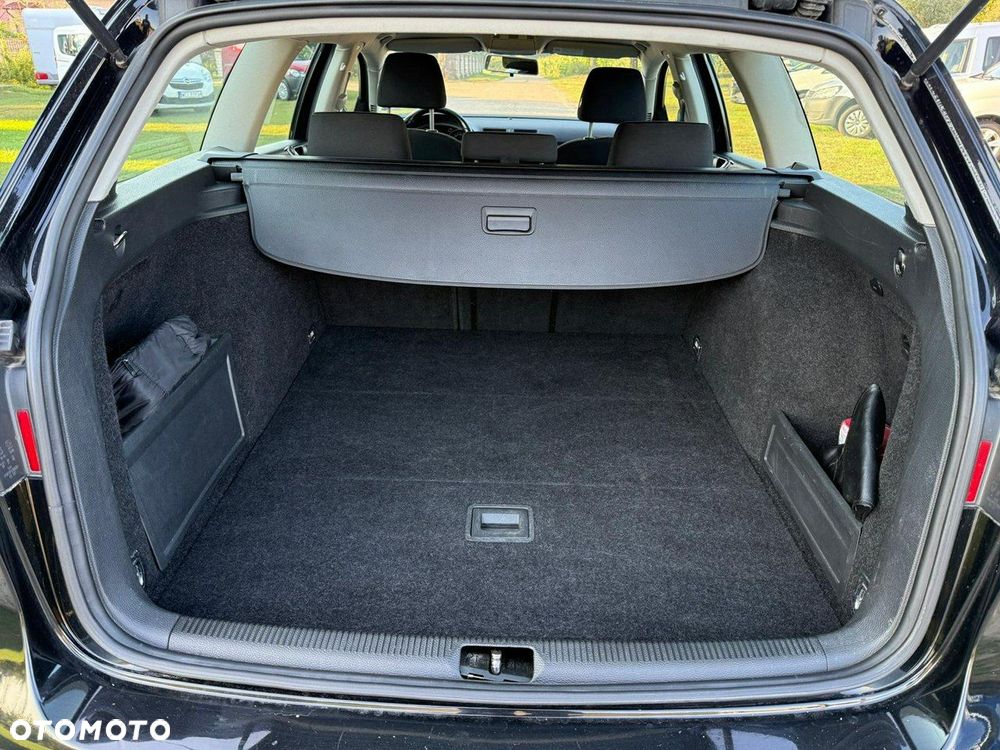 Volkswagen Passat - 15