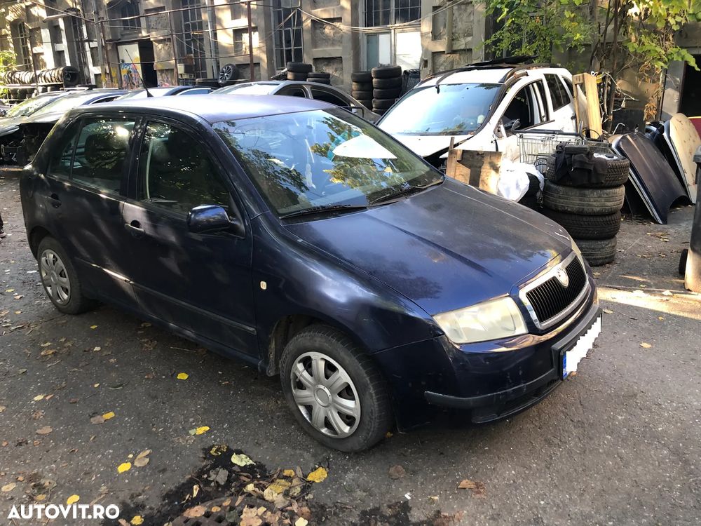 Dezmembrez Skoda Fabia 1 non facelift albastru 2003 1,2 benzina AWY 40KW - 2