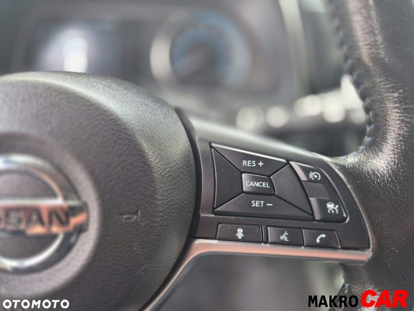 Nissan Leaf - 8