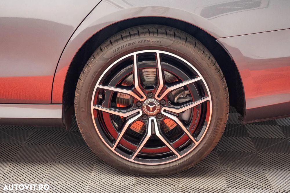 Mercedes-Benz E 300 9G-TRONIC AMG Line - 10