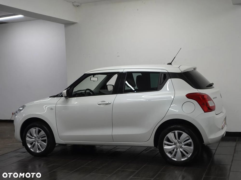 Suzuki Swift 1.2 Dualjet Allgrip Comfort - 6