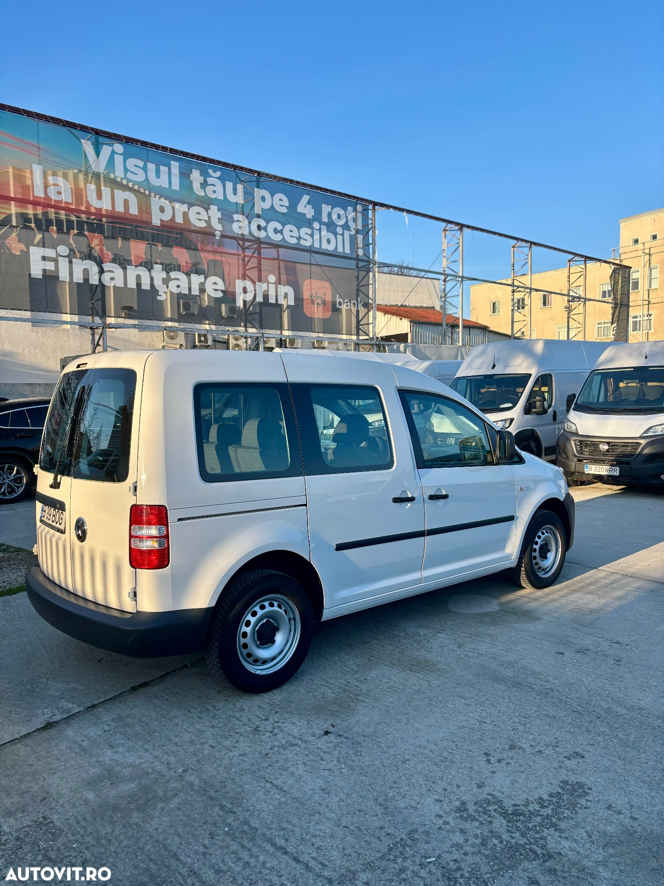 Volkswagen Caddy 1.6 TDI BlueMotion Trendline - 4