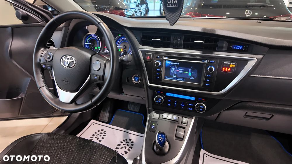 Toyota Auris 1.8 HSD Luna - 38