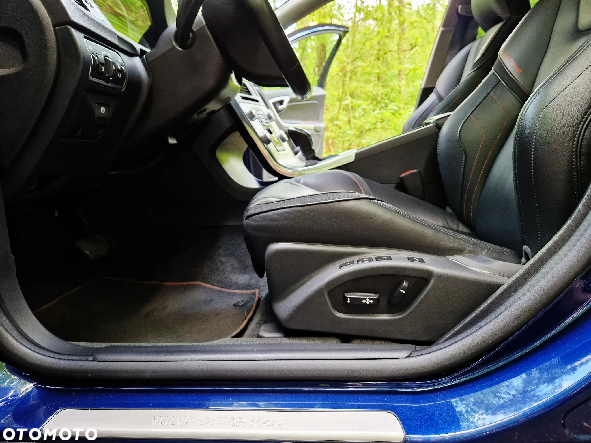 Volvo V60 D4 Drive-E Ocean Race - 13