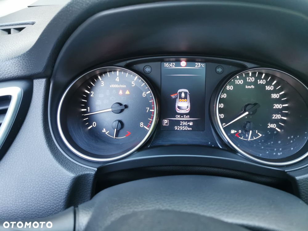 Nissan Qashqai 1.2 DIG-T N-Connecta Xtronic EU6 - 9
