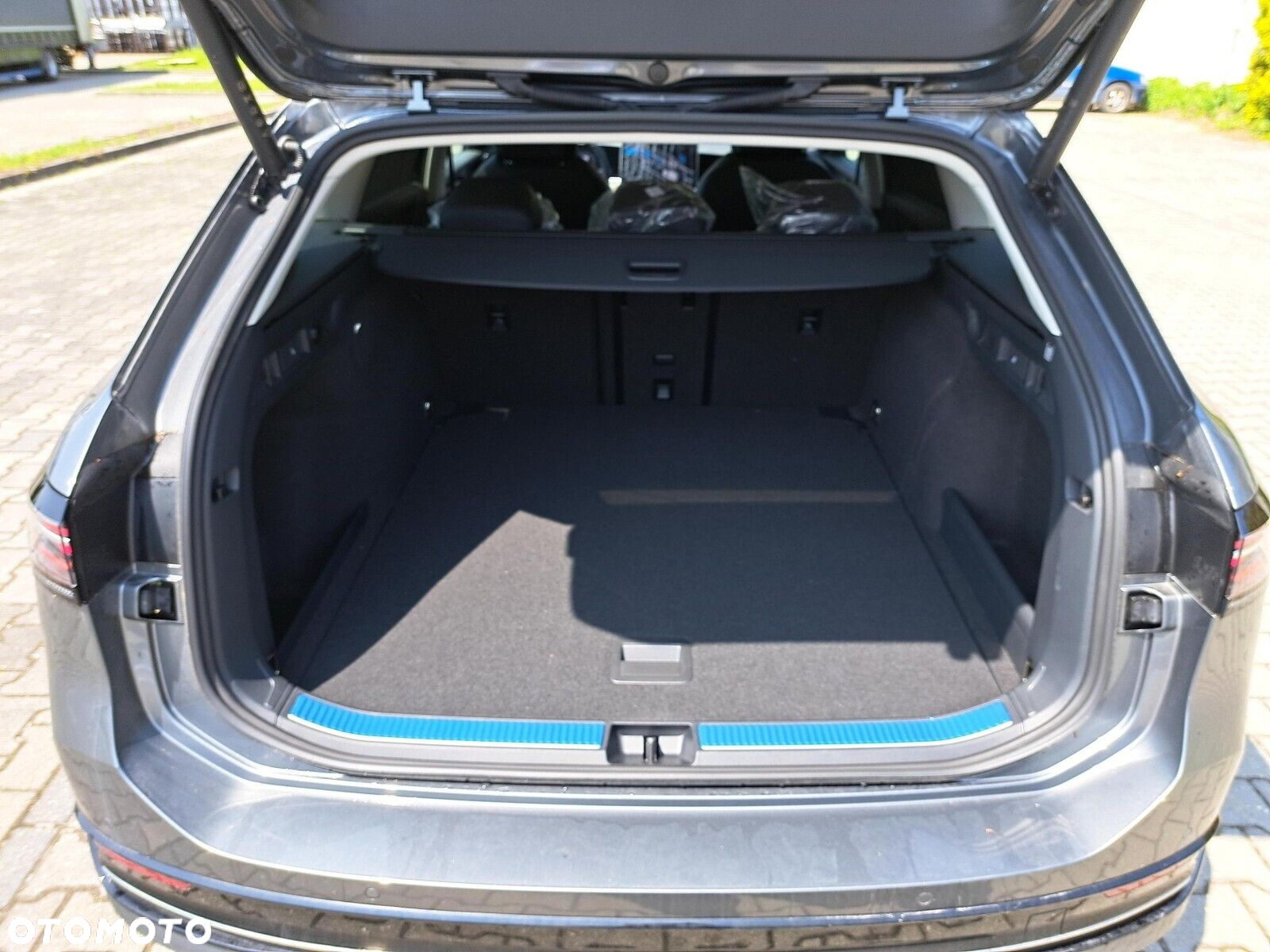 Volkswagen Passat 1.5 TSI EVO Elegance DSG - 12