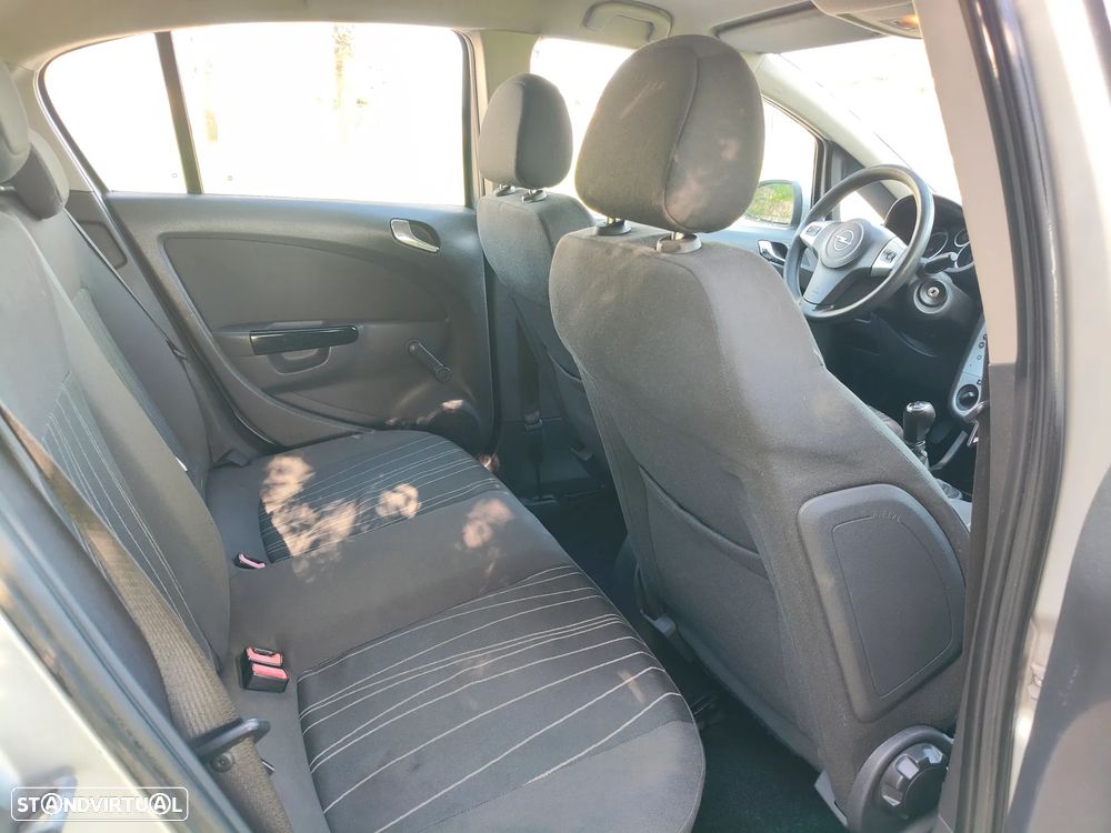 Opel Corsa 1.3 CDTi Enjoy - 14