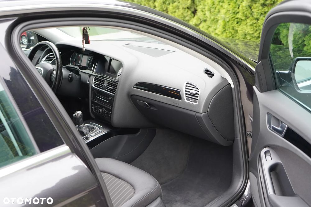 Audi A4 Avant 2.0 TDI DPF Ambiente - 19