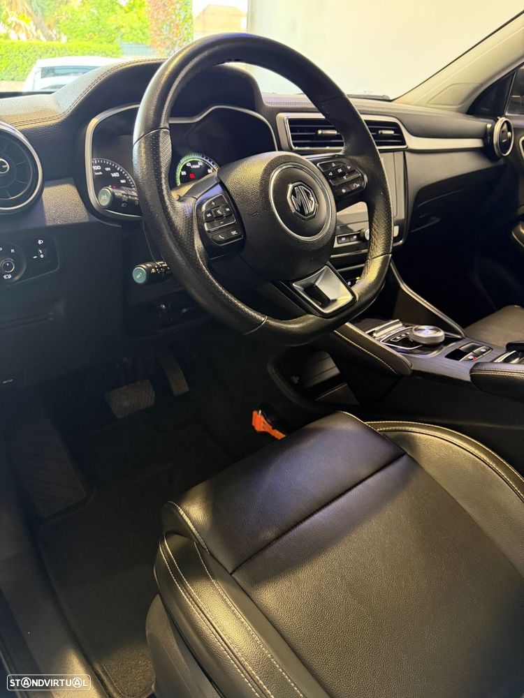 MG ZS EV 44.5 kWh Luxury - 11