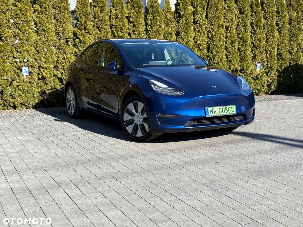 Tesla Y - 25