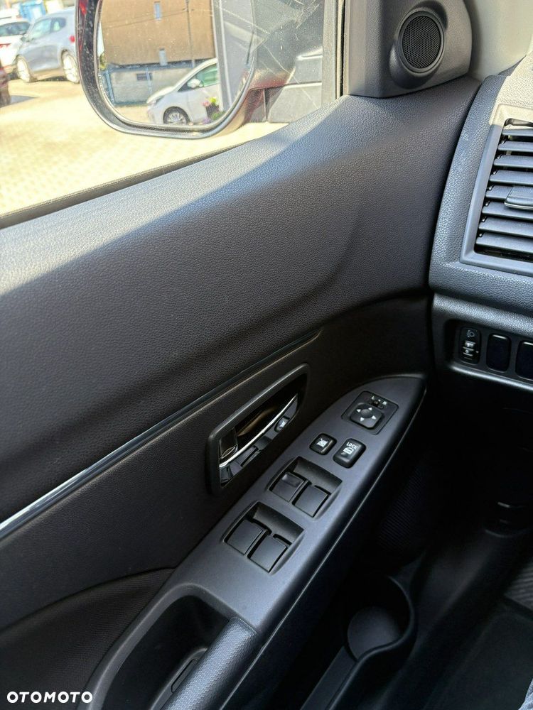 Mitsubishi ASX - 25