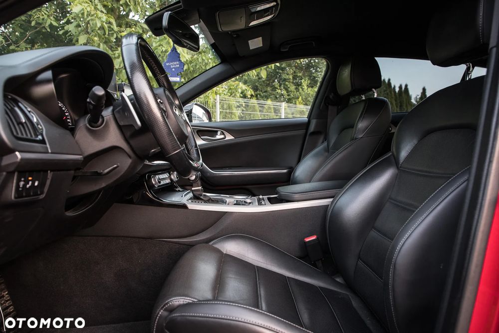 Kia Stinger 3.3 T-GDI V6 GT AWD - 11