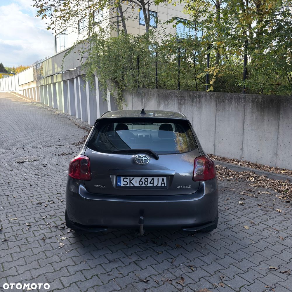 Toyota Auris 2007 photo 4