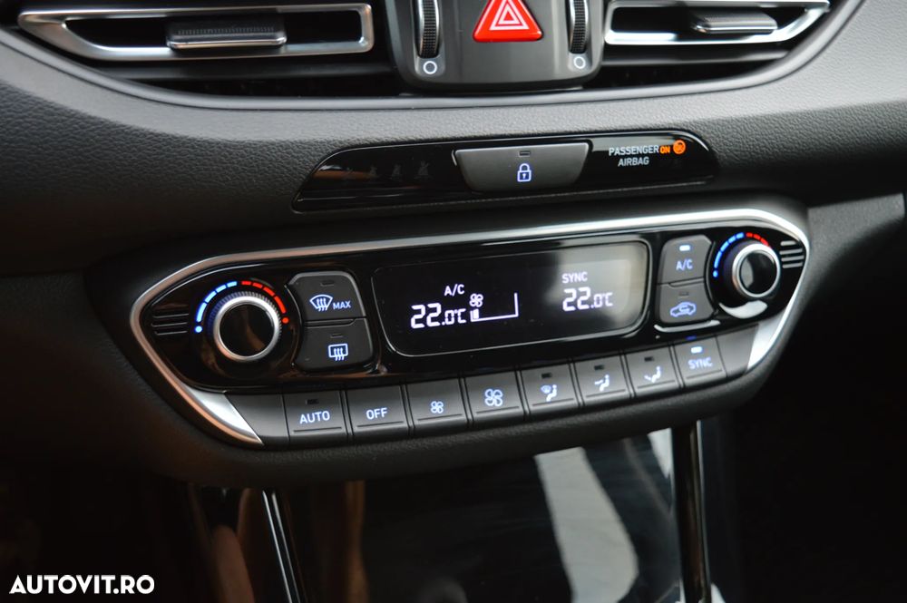 Hyundai i30 1.5 96CP M/T Highway - 27