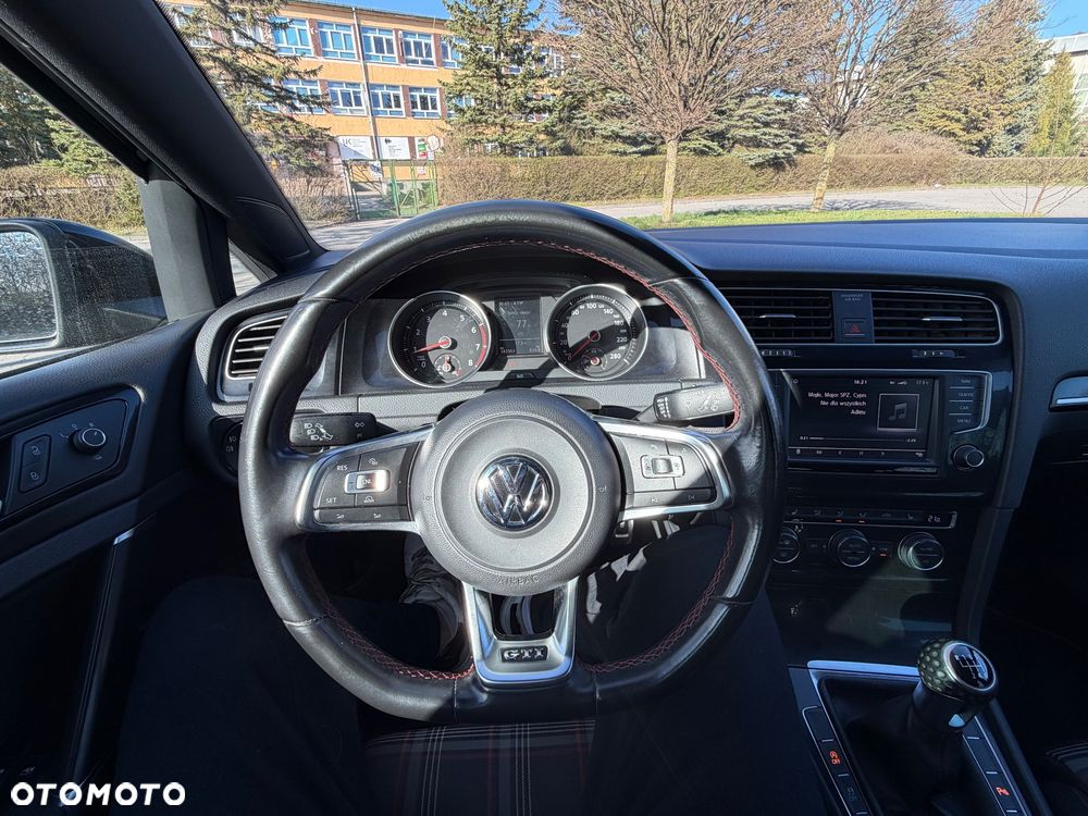 Volkswagen Golf GTI BlueMotion Technology - 11