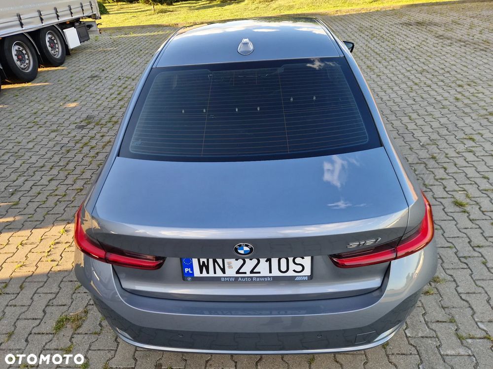 BMW Seria 3 318i - 9