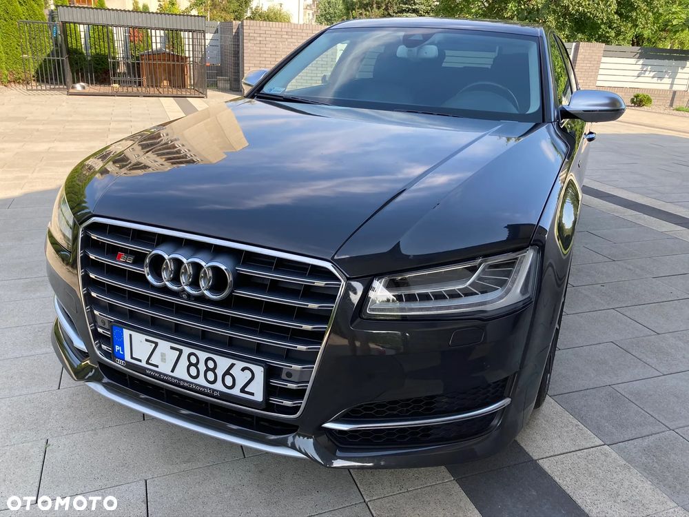 Audi S8 - 3