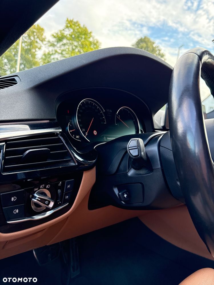 BMW Seria 5 520d xDrive mHEV M Sport sport - 13