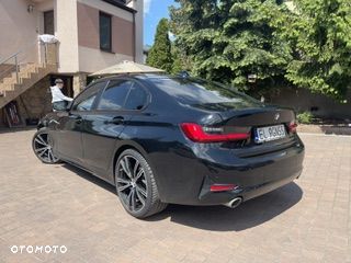BMW Seria 3 318i - 4